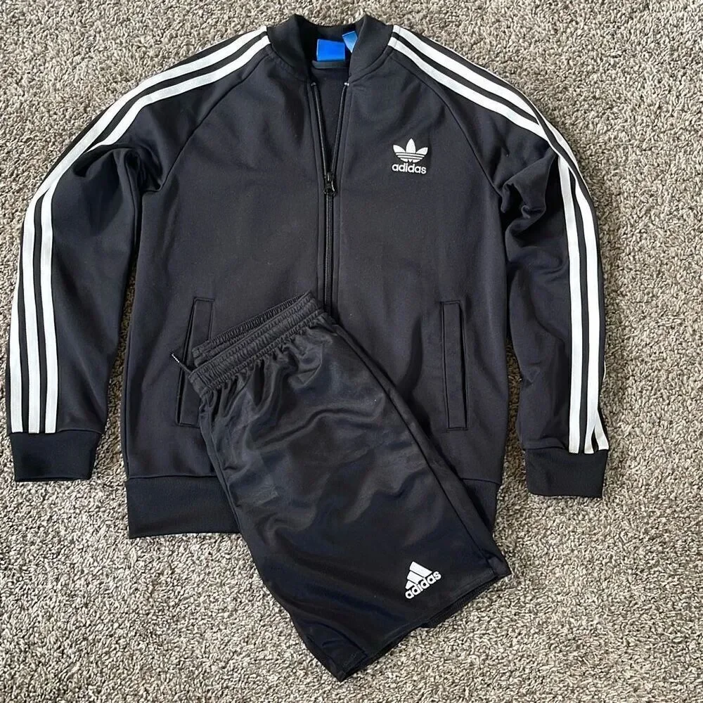 Adidas boys stripe jacket and Shorts size medium 11/12